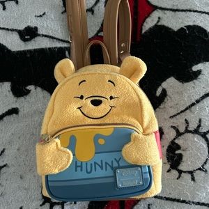 Winnie the Pooh Loungefly 🍯
